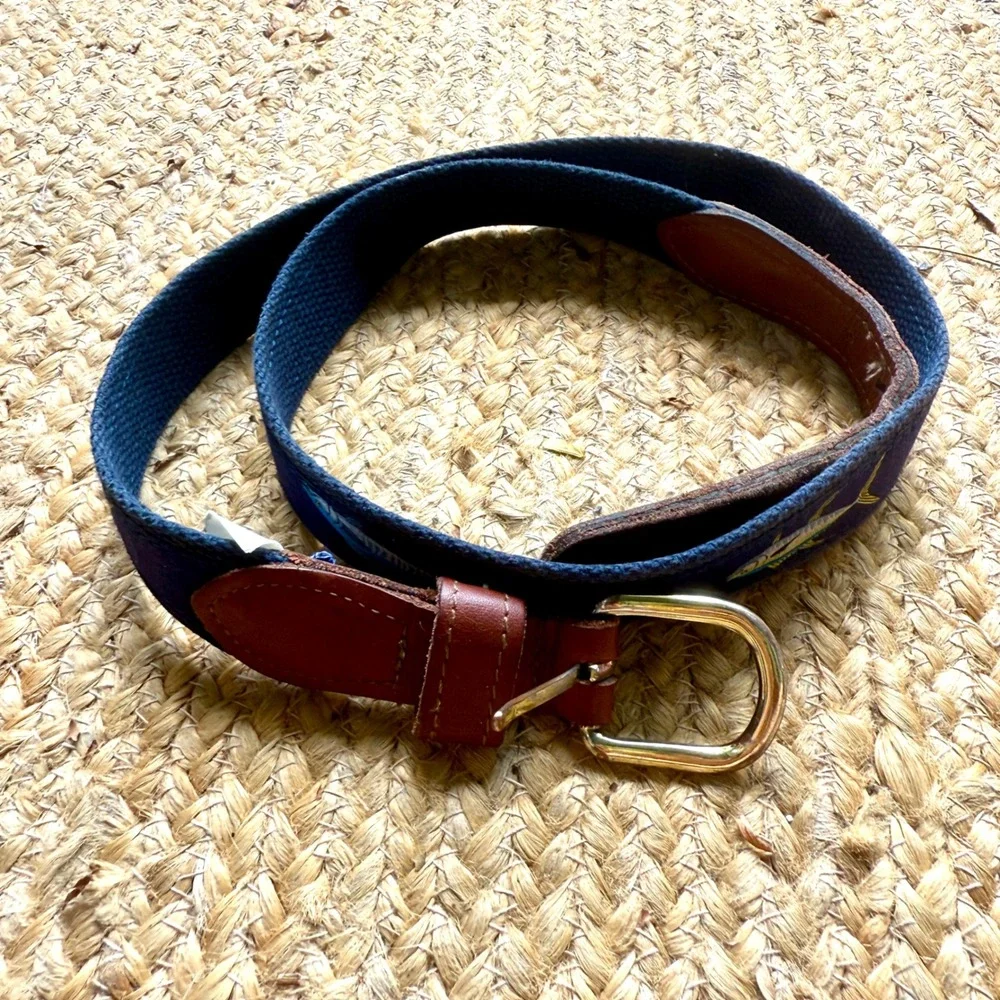 West Marine Mens 38 Yellowfin Tuna Fish Ribbon Belt Navy Blue Leather Brass USA